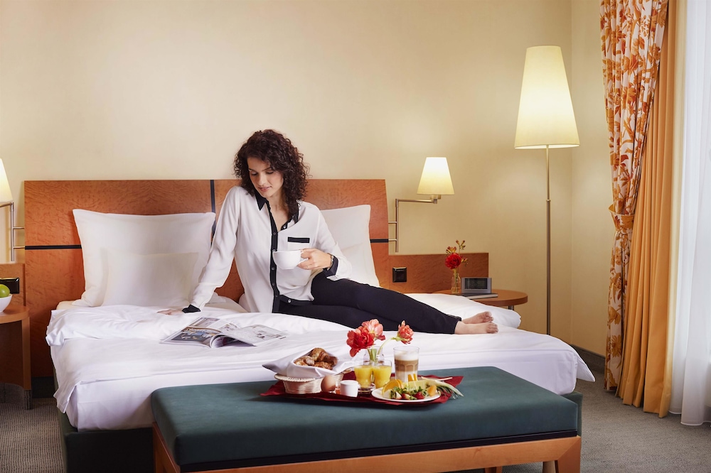 Standard Room, Multiple Beds - Photo 2