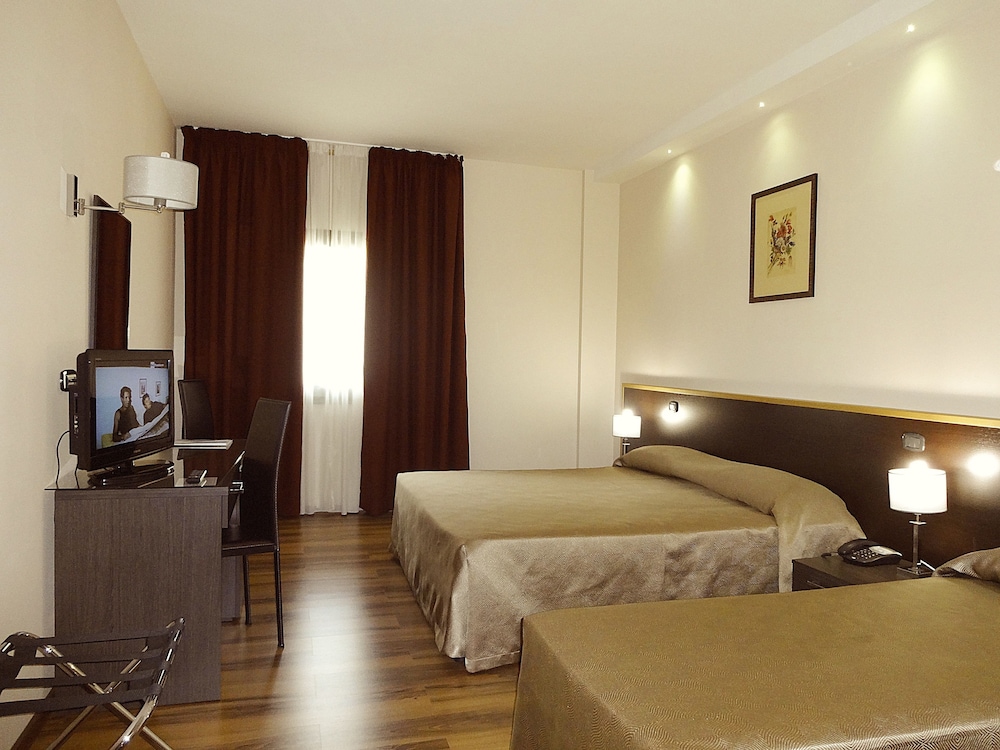 Comfort Triple Room