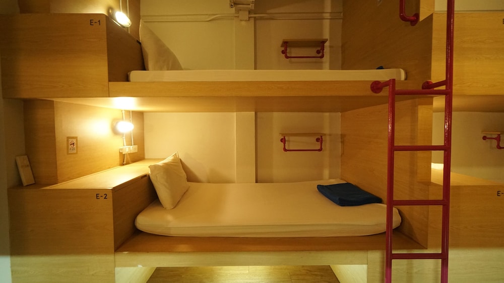 Bed in 6-Bed Bunk Room