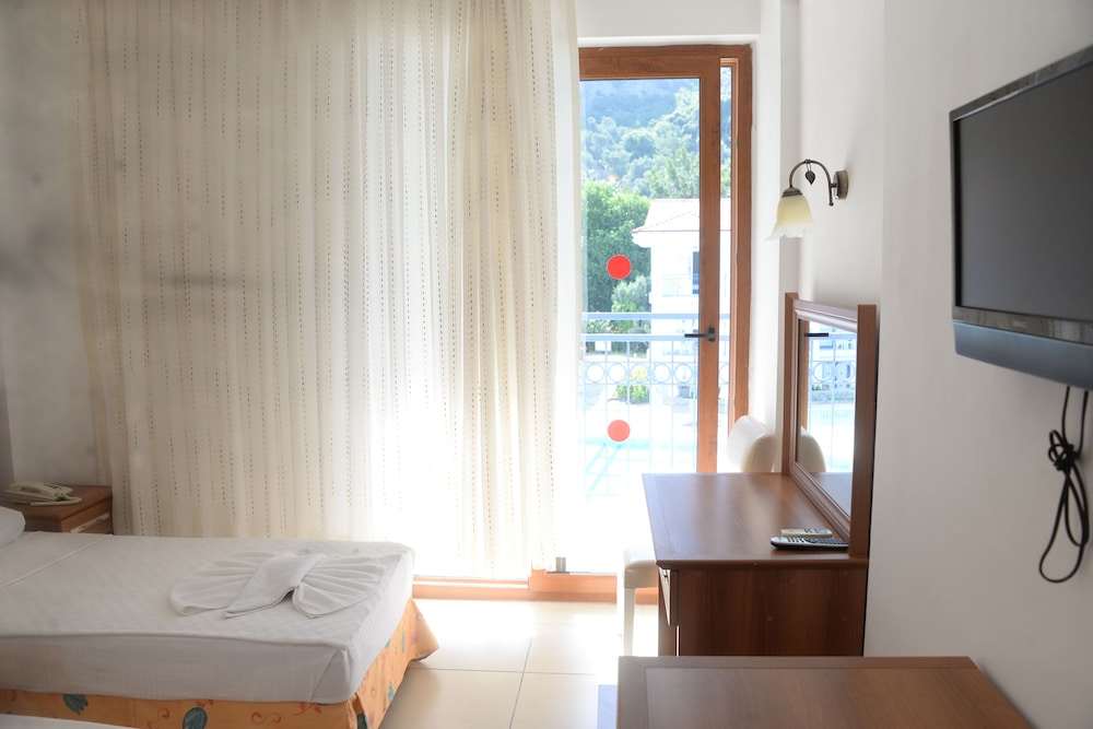 Standard Room, 1 Bedroom photo 2