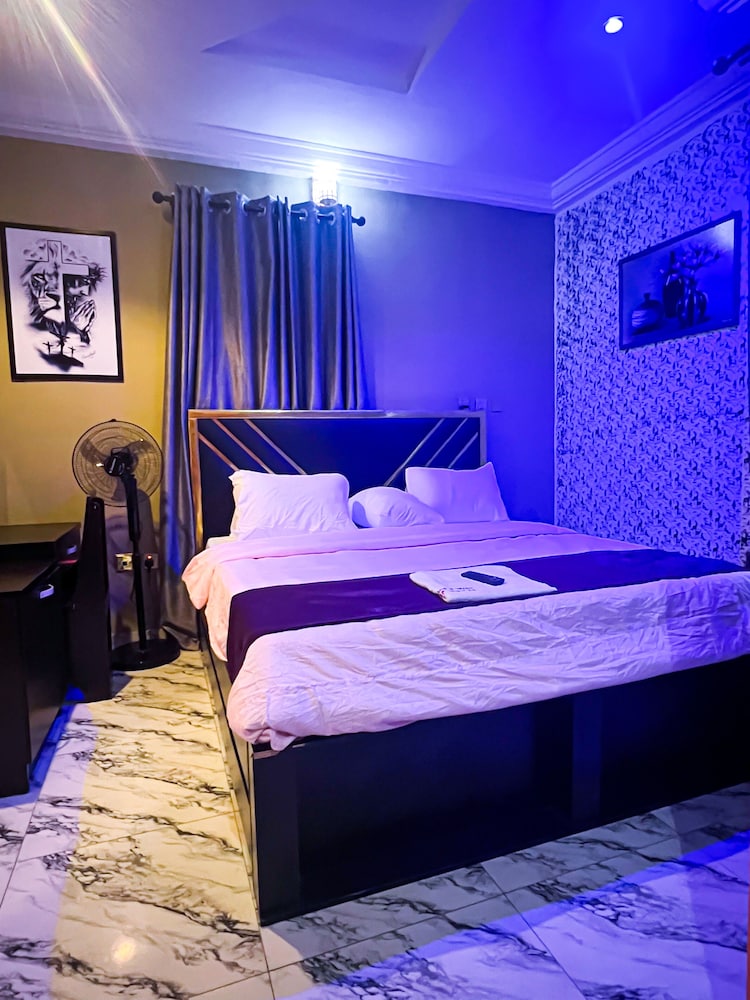 Basic Room photo 2