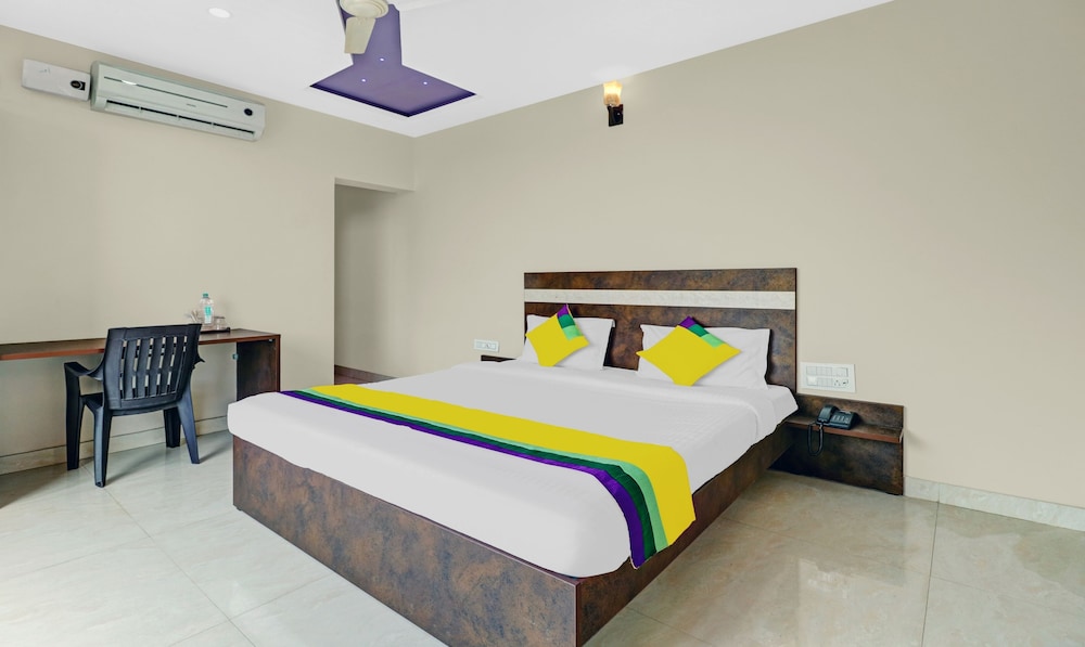 Deluxe Room - Photo 6