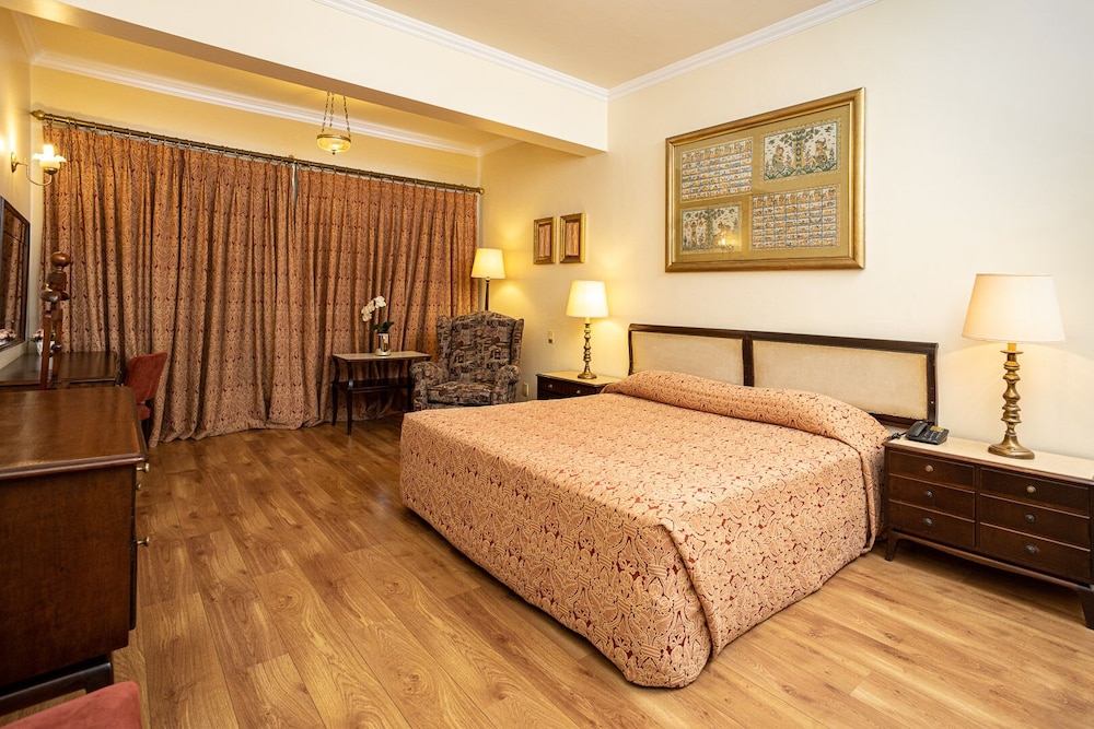 Studio Suite, 1 King Bed, City View photo 2