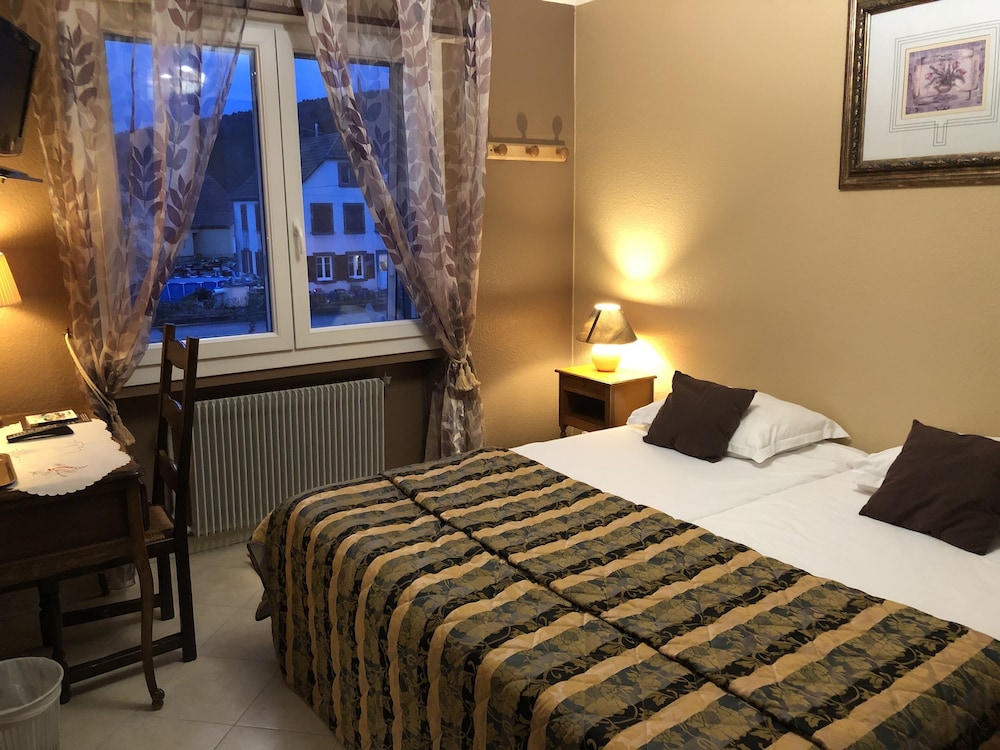 Standard Double Or Twin Room photo 2