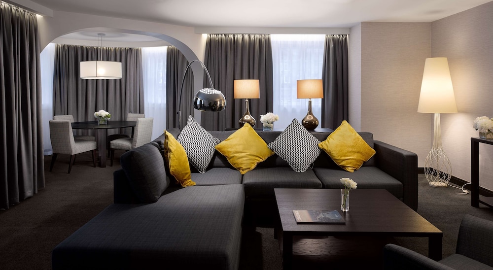 Suite (Royal)