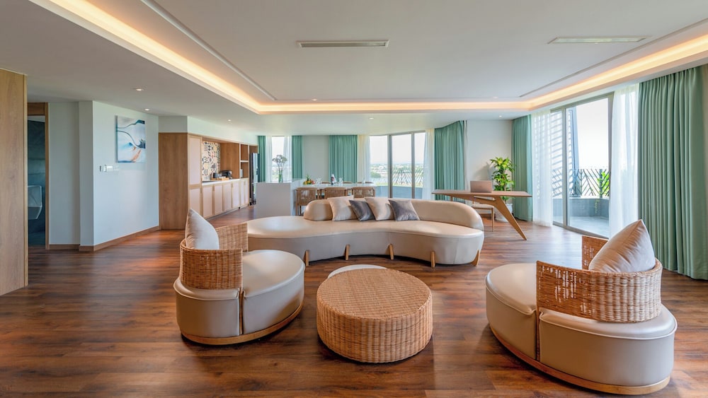 Penthouse with Daily Afternoon tea at VIP Lounge - Photo 3