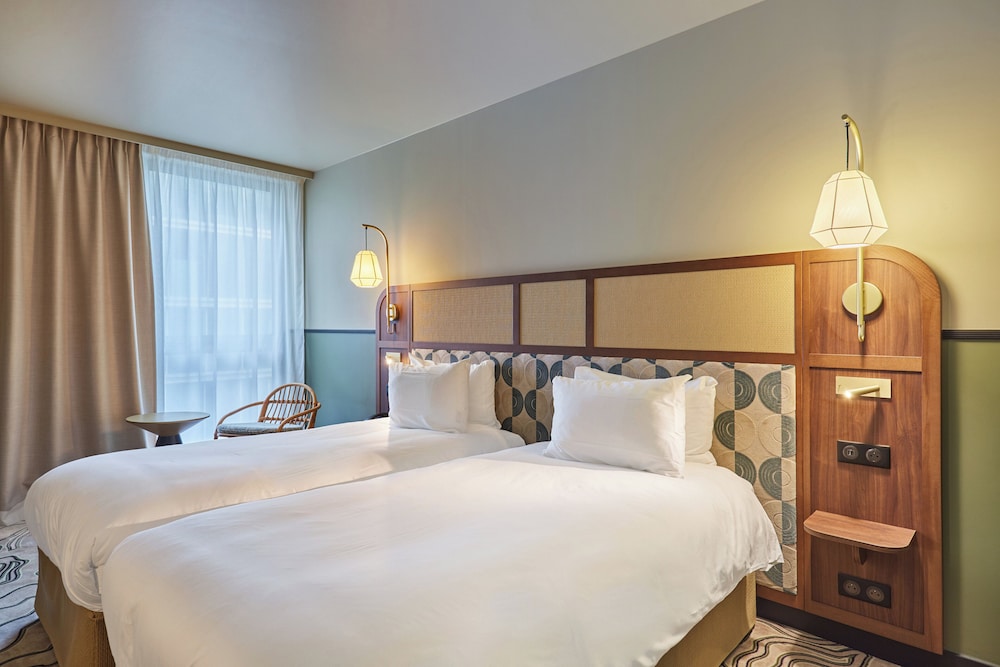 Standard Room, Multiple Beds - Photo 2