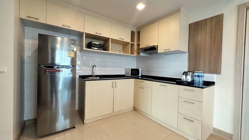 Room, 2 Bedrooms (Grand Premier, 2 King) photo 2