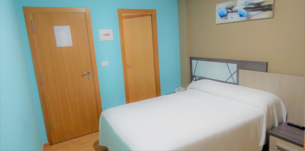 Habitación doble standar, una cama matrimonial - Photo 4