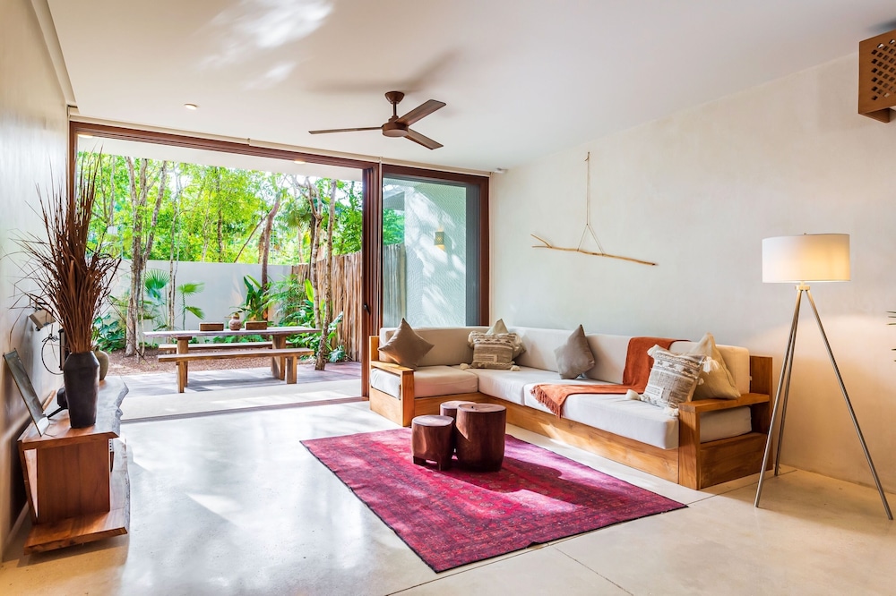 Deluxe Apartment, Private Pool