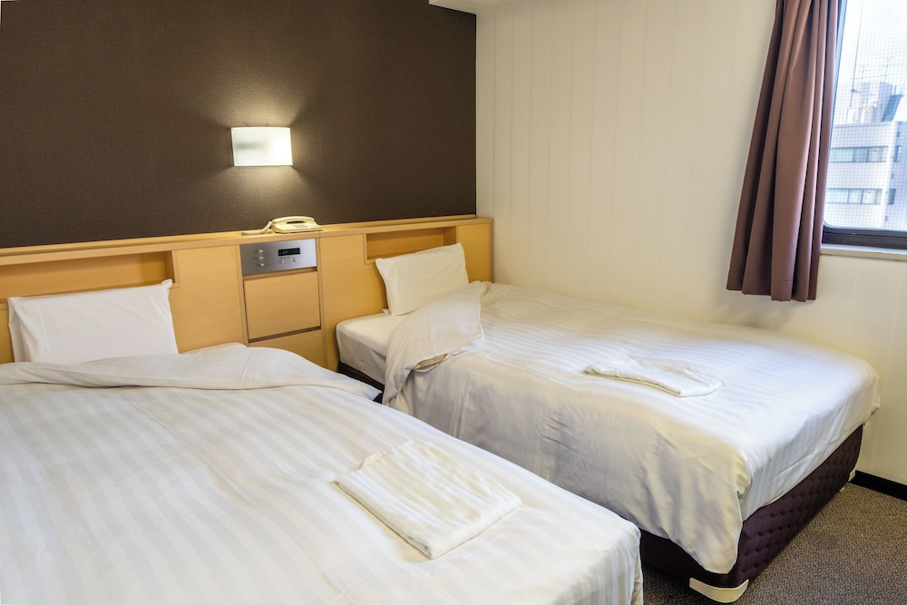 Standard Twin Room, Smoking