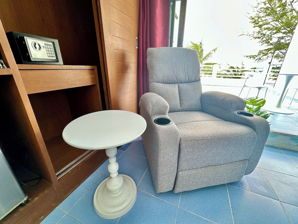 Premier Room, Sea View