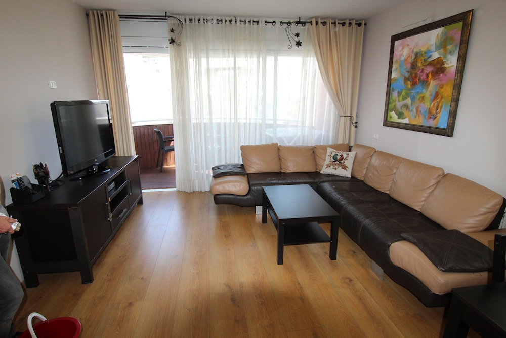 Apartment, 2 Bedrooms, City View (Sderot Nitsa 8 ) photo 1