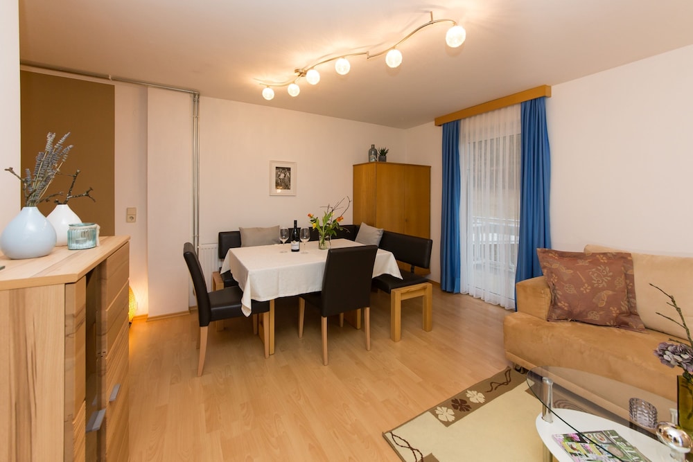 Exclusive Apartment, 1 Bedroom, Balcony, Poolside (2-4 pax) photo 3