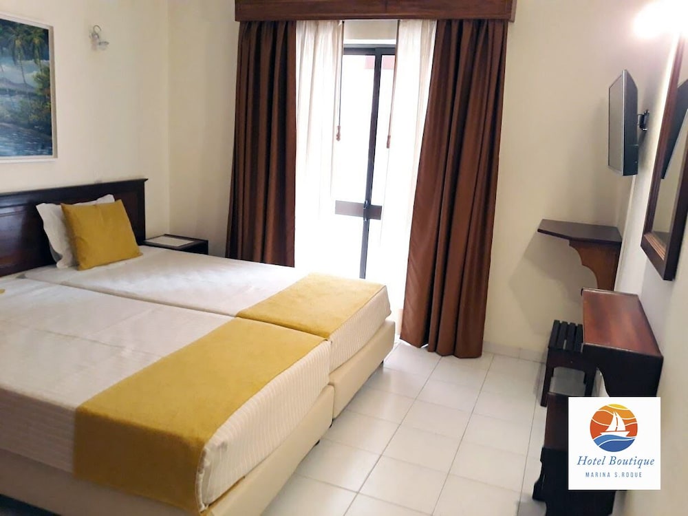 Standard Double or Twin Room - Photo 2