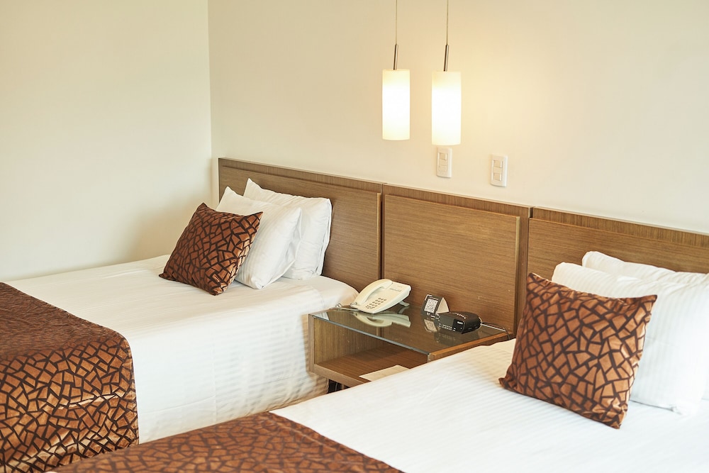 Standard Twin Room photo 2