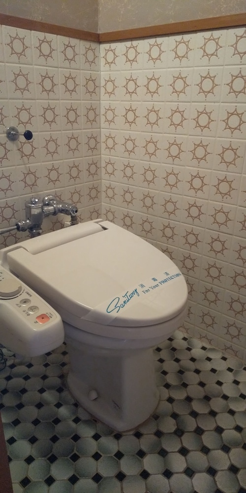 Twin Room, Non Smoking, Shared Bathroom photo 3