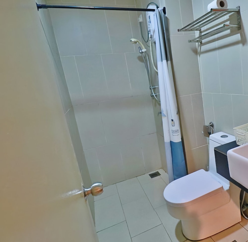 Standard Apartment, 2 Bedrooms, Pool View, Beachside - Photo 2