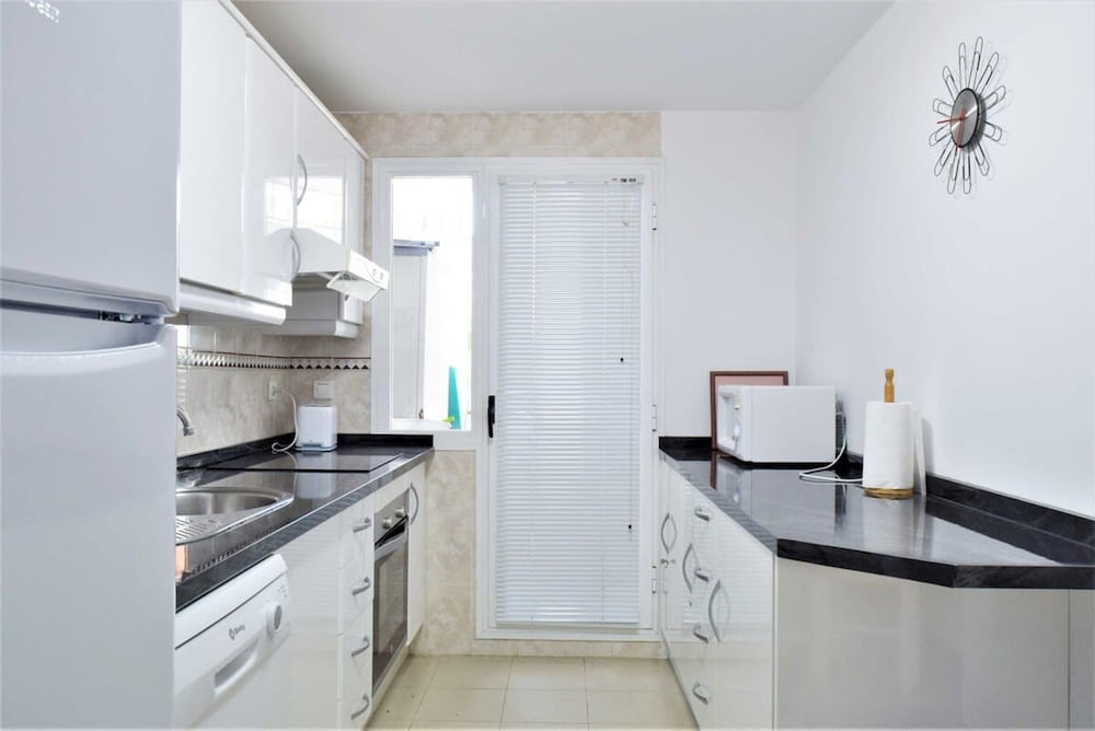 3 Bed Excellent and Quiet Location F-4, Billede 7
