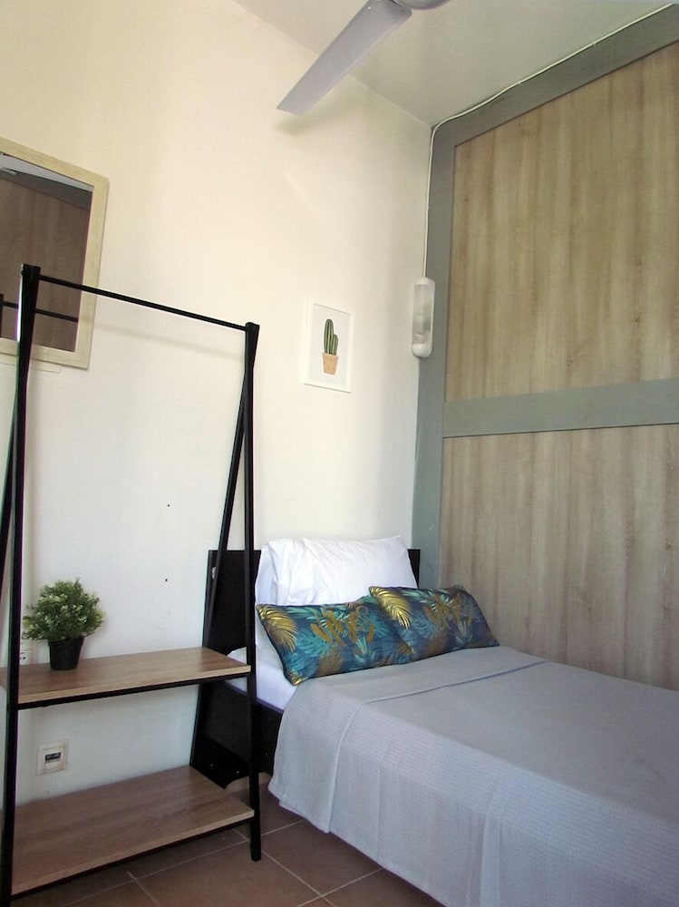 Basic Single Room photo 2