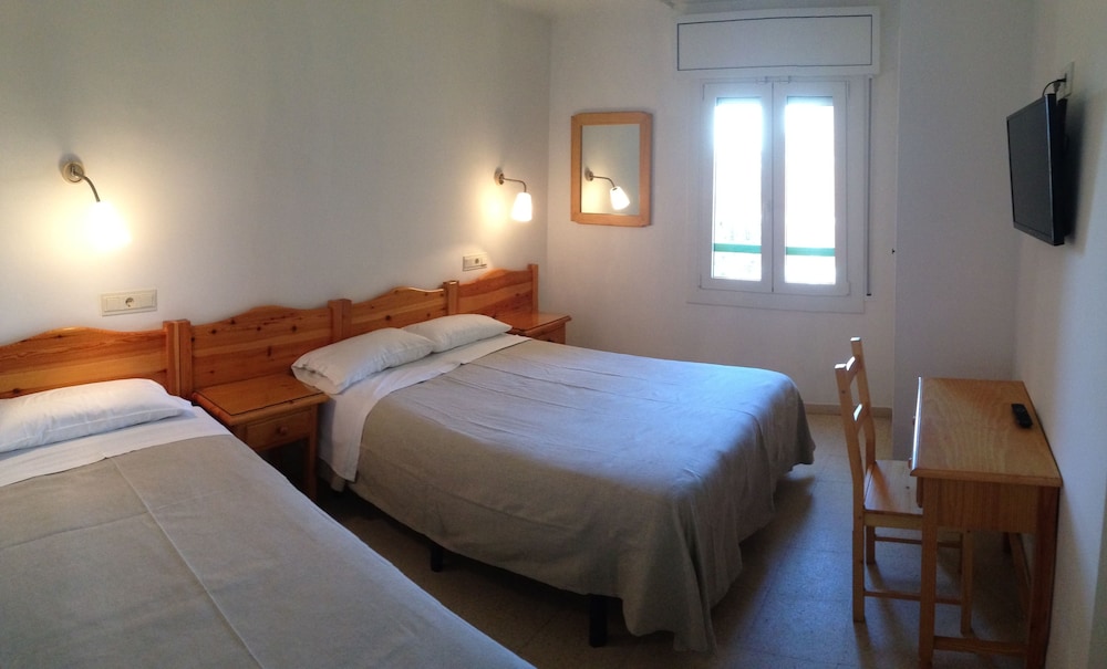 Standard Triple Room, Ensuite