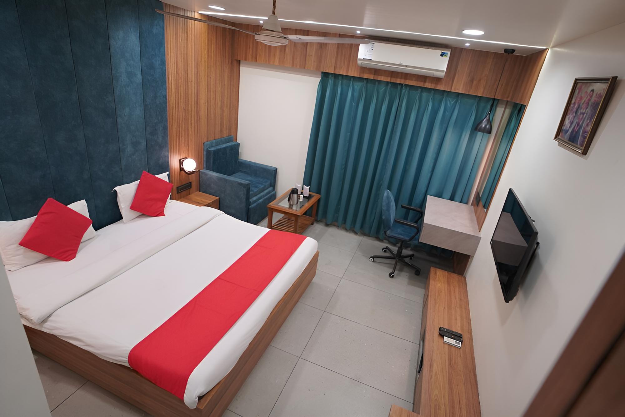 Executive Room - Photo 2