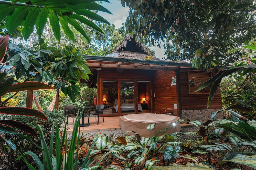 Premium Cabin, Hot Tub, Garden View photo 1