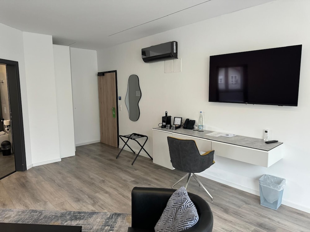 Junior Suite, Balcony - Photo 3