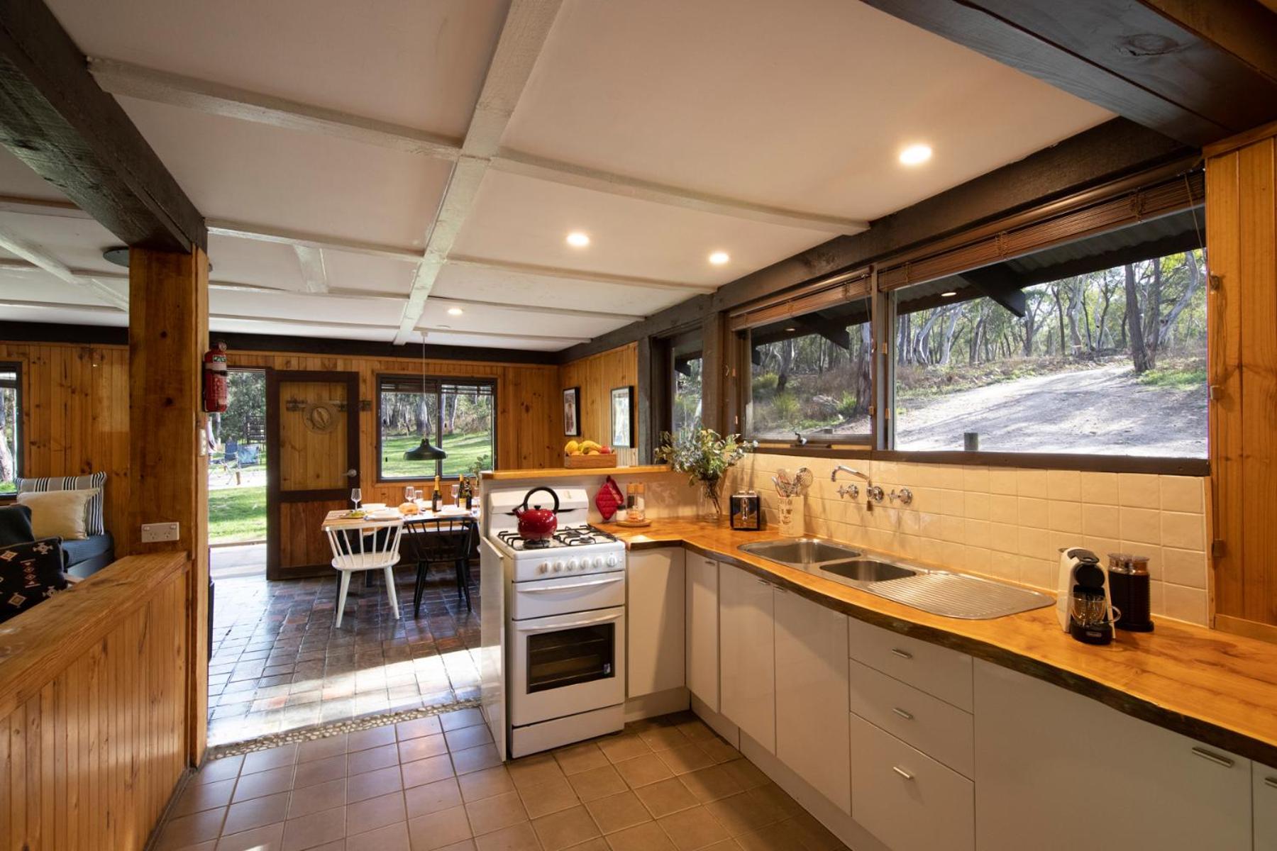 Riverside Log Cabin - Sleeps up to 6 photo 1