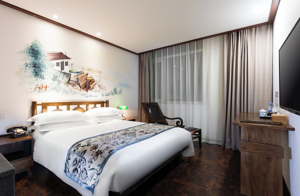 Classic Double Room