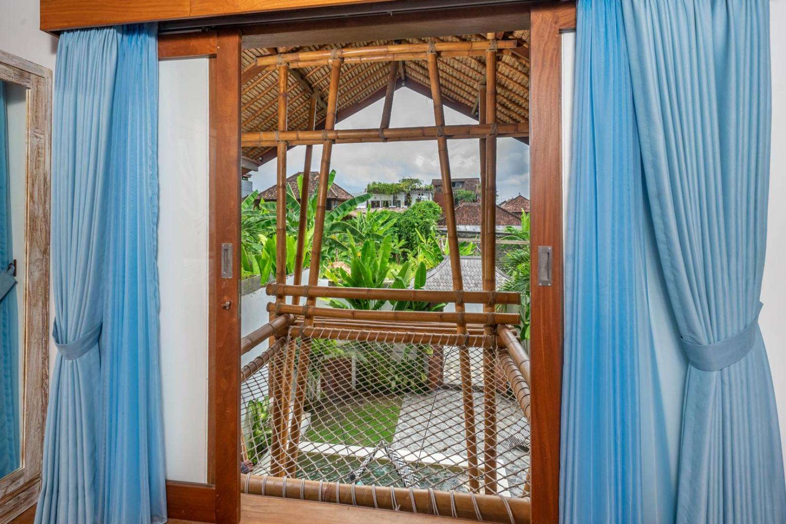 Two-Bedroom Villa - Photo 10