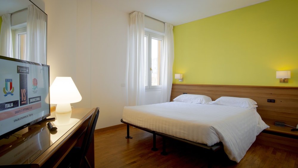 Room, Accessible - Photo 1