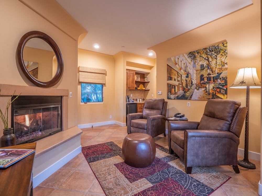 Luxury Villa Suite 4