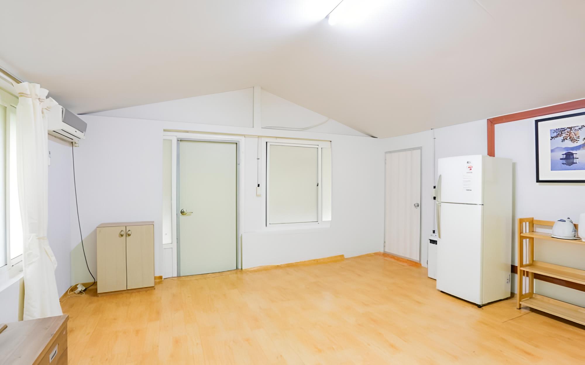 Room (Moon Room) photo 3