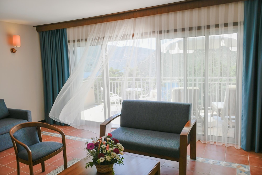 Suite, 1 Bedroom, Terrace, Sea View photo 2