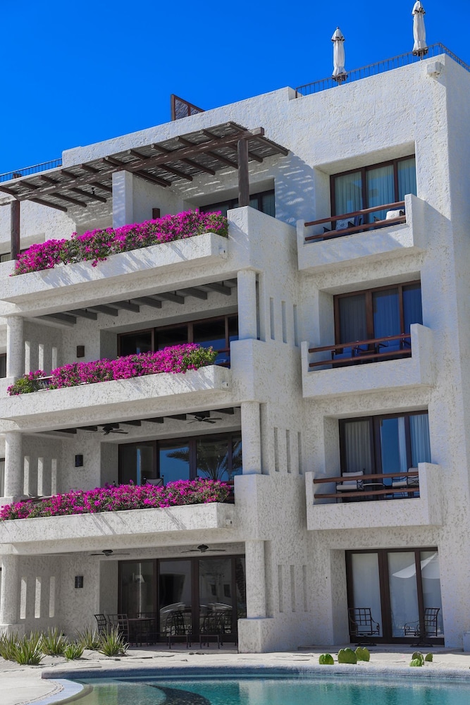 Two Bedroom Gardenview Residence