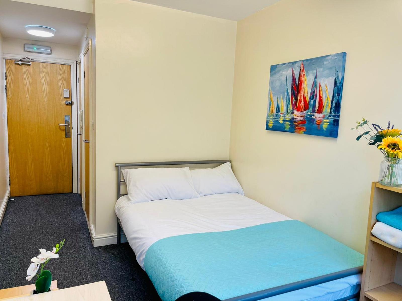 Double Room With Private Bathroom