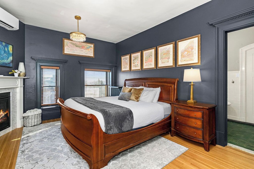 Vermilion Suite photo 2