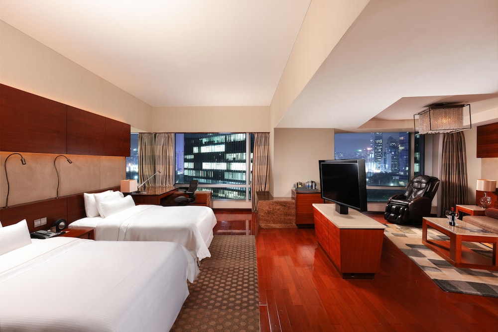 Club Suite, 1 Bedroom (Renewal Suite Twin Bed) photo 1