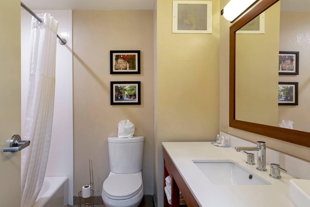 Efficiency, Room, 1 King Bed, Non Smoking, Kitchenette - Photo 2