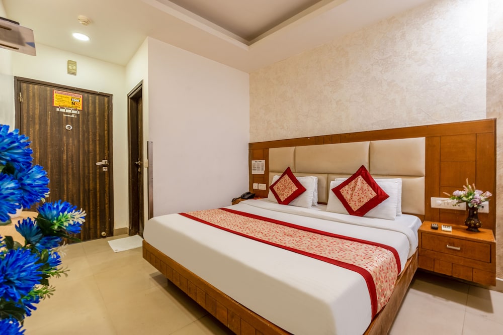 Deluxe Double Room, City View