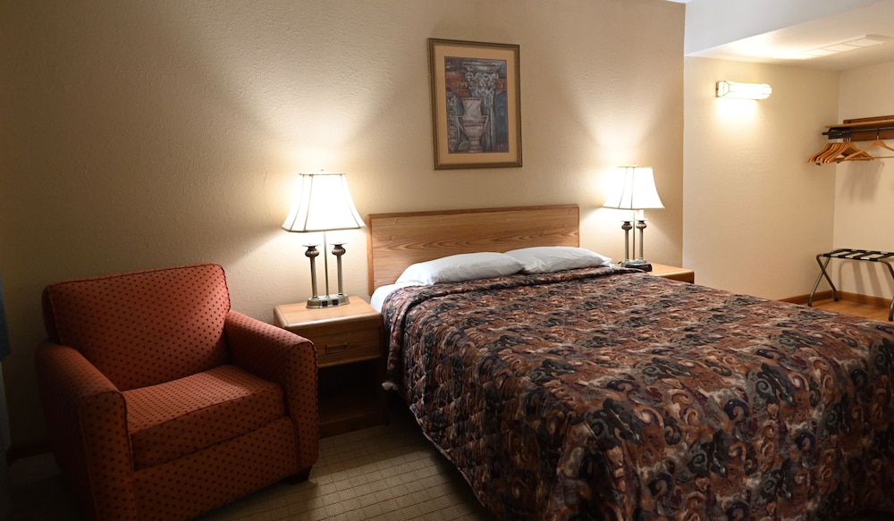 Standard Room, 1 Queen Bed, Non Smoking photo 2