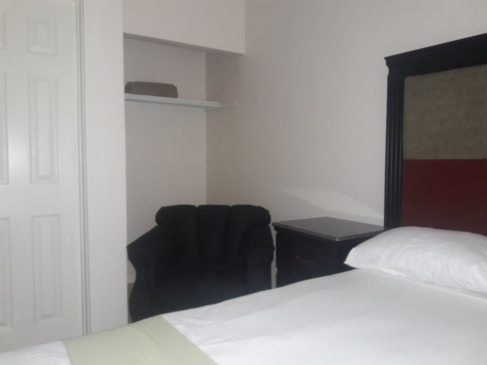 Basic Double Room, Mountain View photo 2