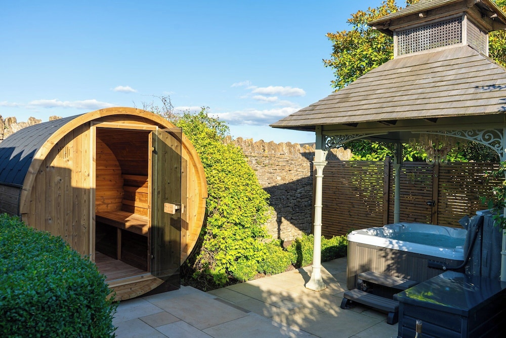 Spa Suite - Photo 9