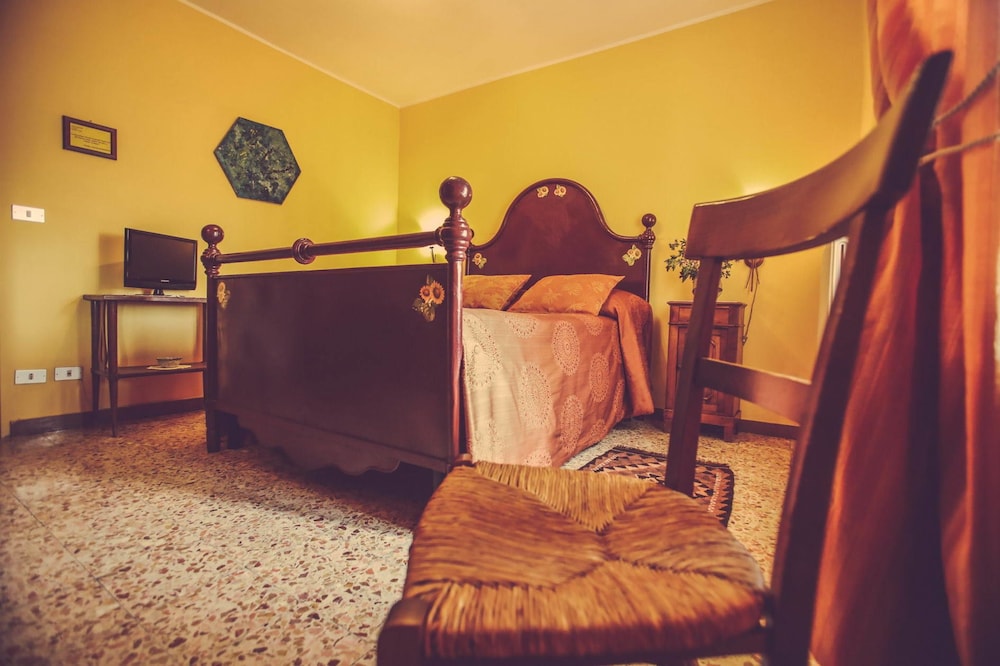Double Room, Ensuite (Arancio) photo 2