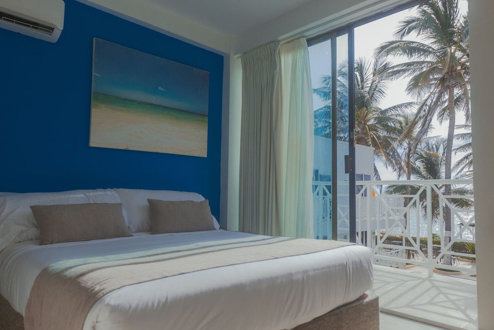 Superior Room, 1 King Bed, Ocean View photo 1