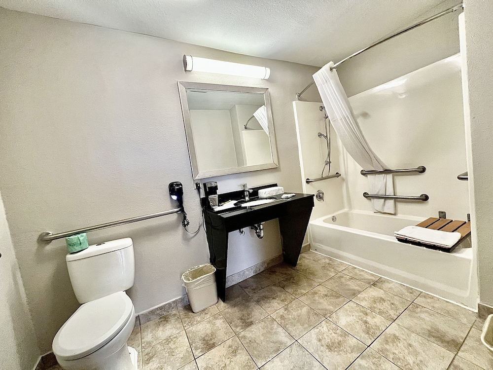 Days Inn & Suites by Wyndham Arlington Near Six Flags, Billede 3
