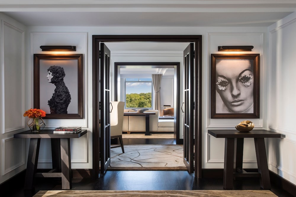 Royal Suite, 2 Bedrooms, Club Lounge Access, Park View thumbnail 5
