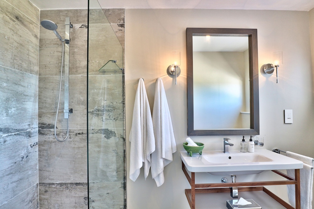 Superior Room - Photo 11