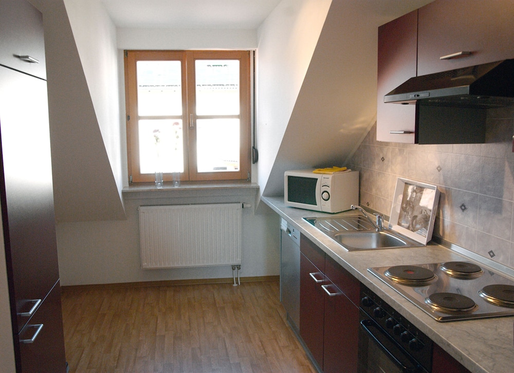 Apartment photo 2